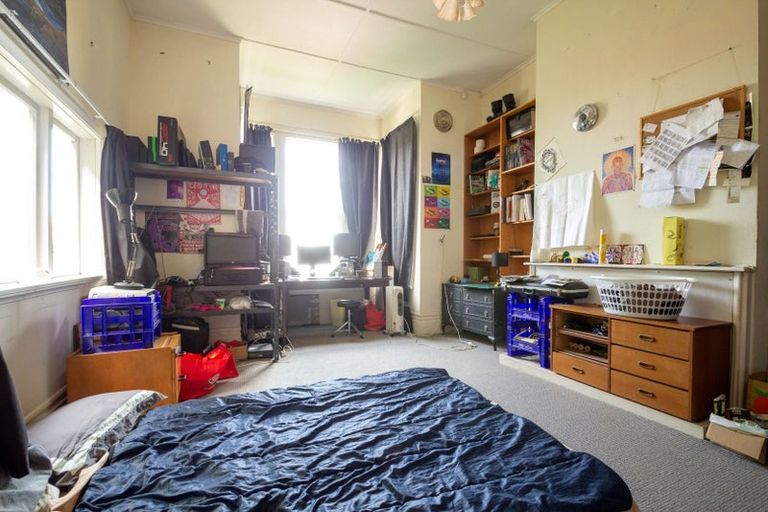 Photo of property in 18 Talavera Terrace, Kelburn, Wellington, 6012