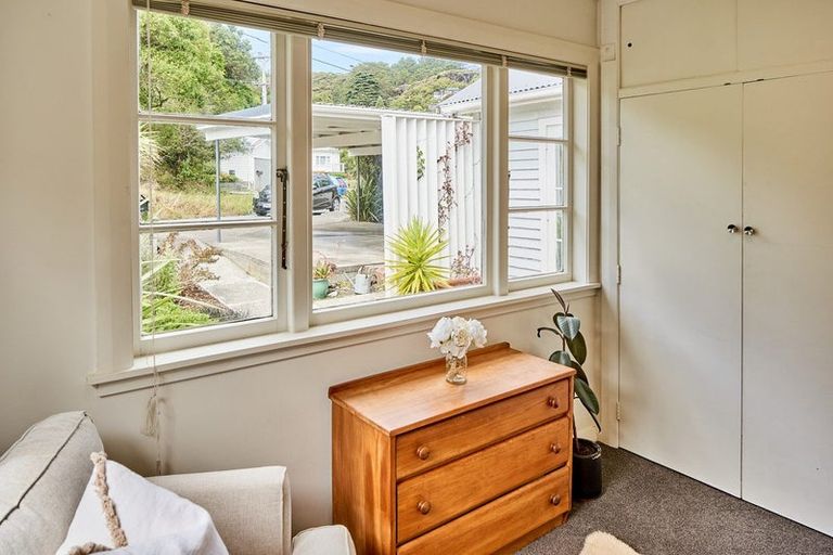 Photo of property in 39 Cluny Road, Plimmerton, Porirua, 5026