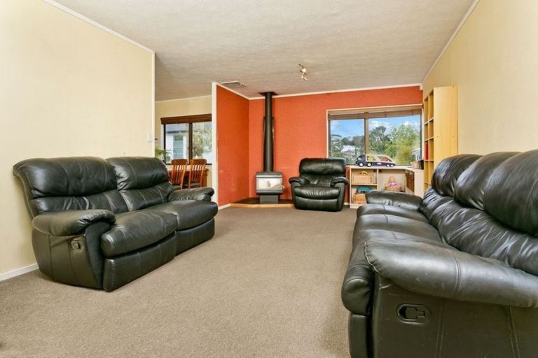 Photo of property in 1/129 Stredwick Drive, Torbay, Auckland, 0630