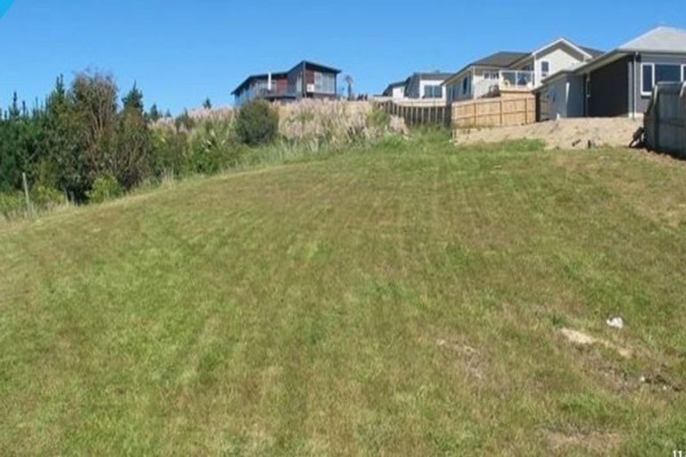 Photo of property in 150 Endeavour Drive, Whitby, Porirua, 5024