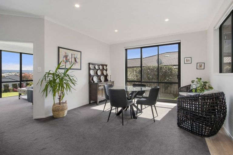 Photo of property in 70 Margaret Drive, Omokoroa, 3114
