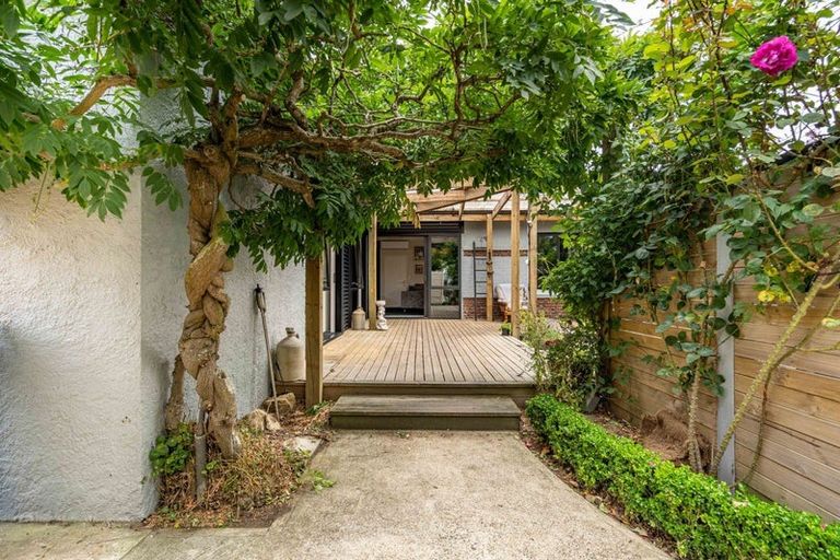 Photo of property in 775 Queens Drive, Waikiwi, Invercargill, 9810