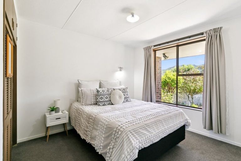 Photo of property in 57 Percy Dyett Drive, Karori, Wellington, 6012