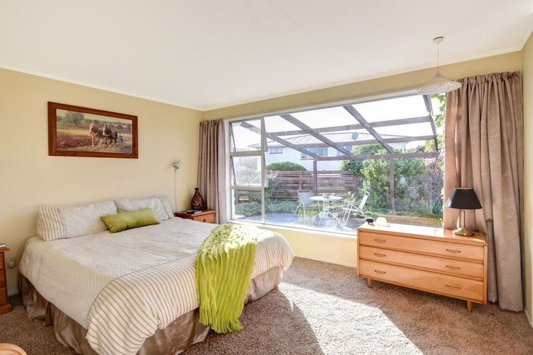 Photo of property in 8 Estuary Crescent, Fairfield, Dunedin, 9018