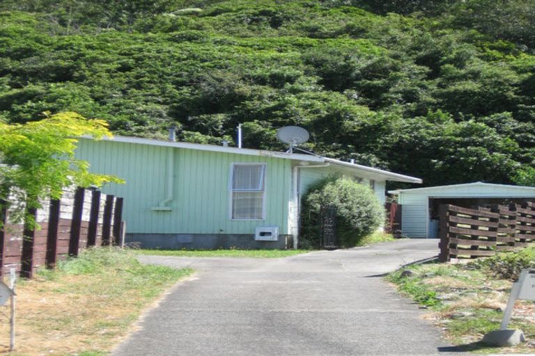 Photo of property in 11a Hartford Crescent, Totara Park, Upper Hutt, 5018