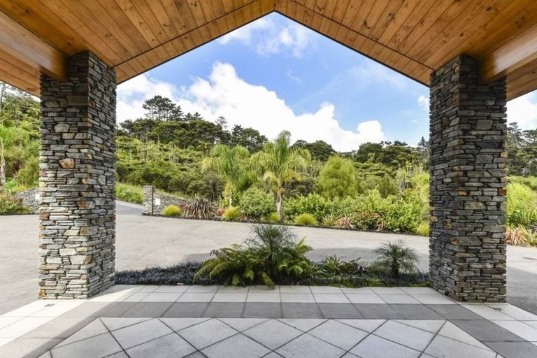 Photo of property in 100 Hobson Road, Lucas Heights, Auckland, 0632