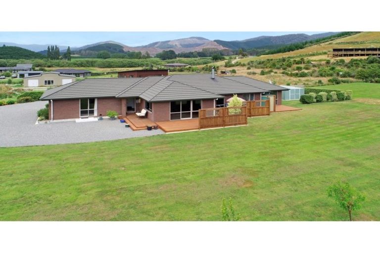Photo of property in 8 Robertson Mill Place, Rai Valley, 7194