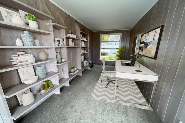 Photo of property in 1/95 Braemar Road, Castor Bay, Auckland, 0620