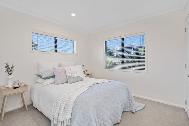 Photo of property in 11 Kihi Place, Ruakaka, 0116