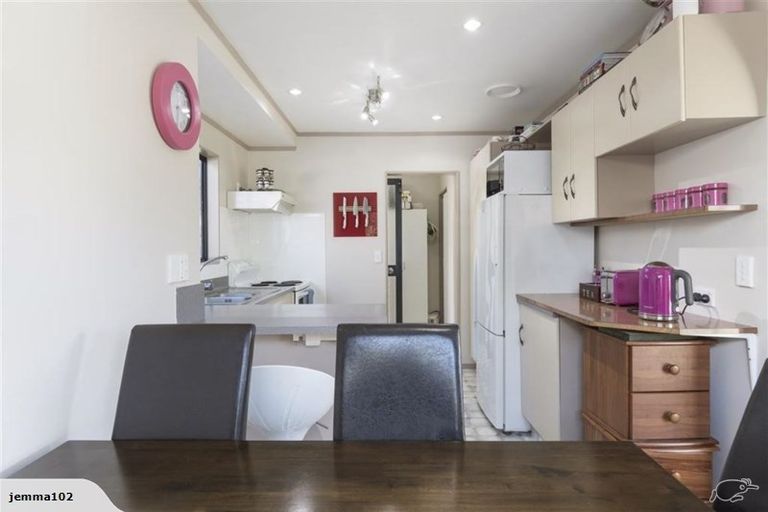 Photo of property in 21 Solomon Street, Brookfield, Tauranga, 3110