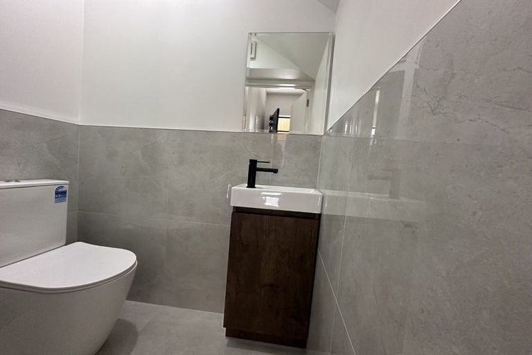 Photo of property in 7/6b William Roberts Road, Pakuranga, Auckland, 2010