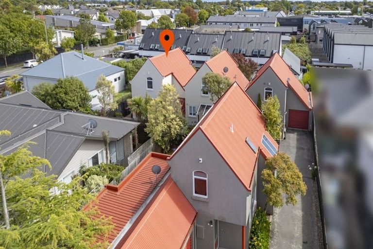 Photo of property in 2/23 Canon Street, St Albans, Christchurch, 8014