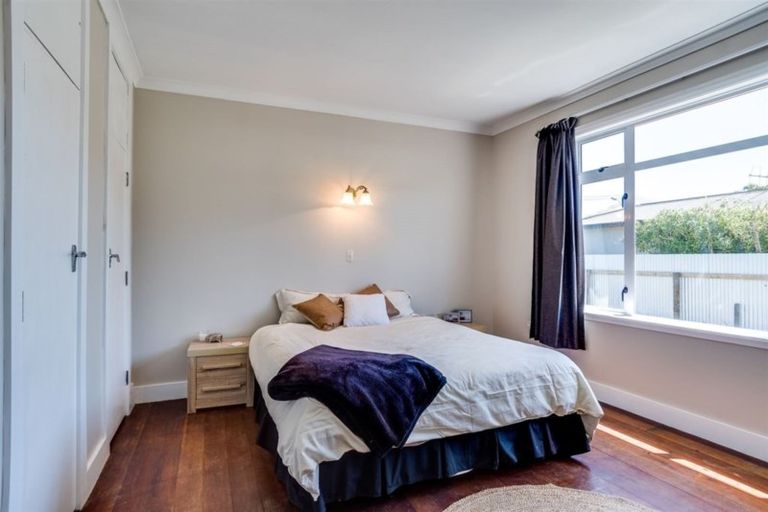 Photo of property in 20 Petane Road, Bay View, Napier, 4104