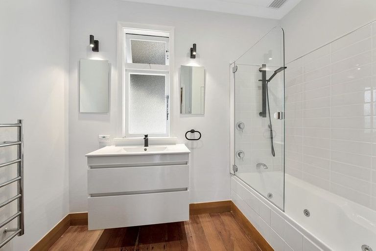 Photo of property in 24 Fitzherbert Street, Alicetown, Lower Hutt, 5010