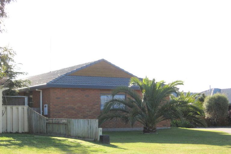 Photo of property in 12 Beachlands Place, Papamoa Beach, Papamoa, 3118