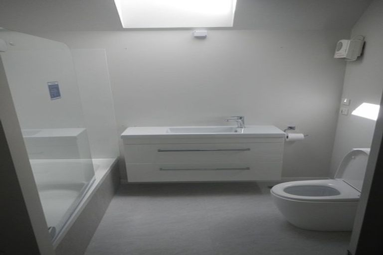 Photo of property in Pirie Street Townhouses, 32/35 Pirie Street, Mount Victoria, Wellington, 6011