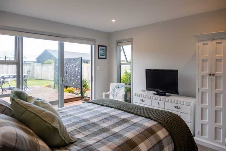 Photo of property in 41 Longreach Drive, Cooks Beach, Whitianga, 3591