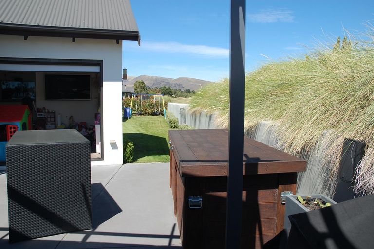 Photo of property in 9 The Dunes, Cromwell, 9310