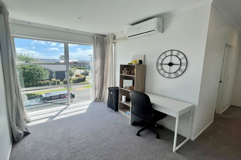 Photo of property in 29 Whenuapai Drive, Whenuapai, Auckland, 0618