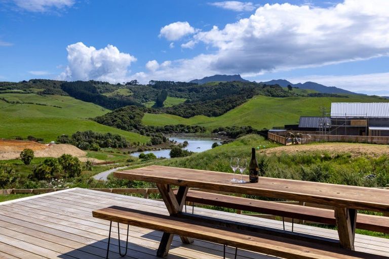 Photo of property in 102 Omahina Street, Raglan, 3225