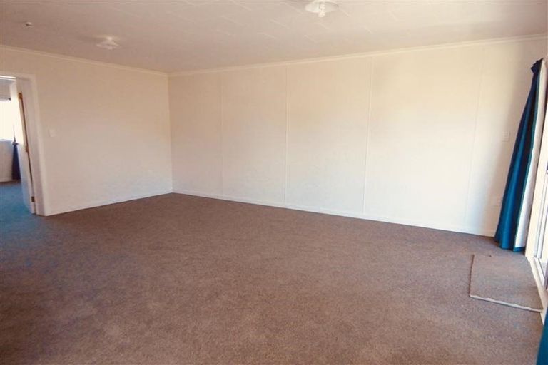 Photo of property in 71 Govett Avenue, Frankleigh Park, New Plymouth, 4310