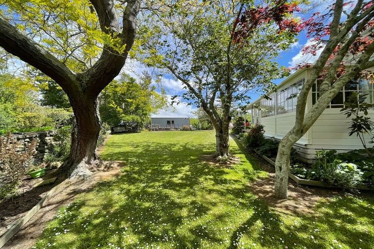 Photo of property in 22 Walkers Road, Longburn, Palmerston North, 4477