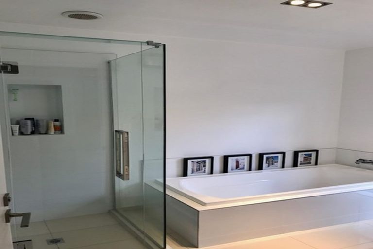 Photo of property in 398a Ilam Road, Bryndwr, Christchurch, 8053