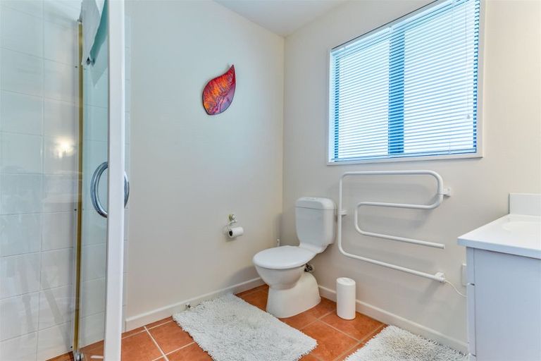 Photo of property in 72 Meadowstone Drive, Wanaka, 9305