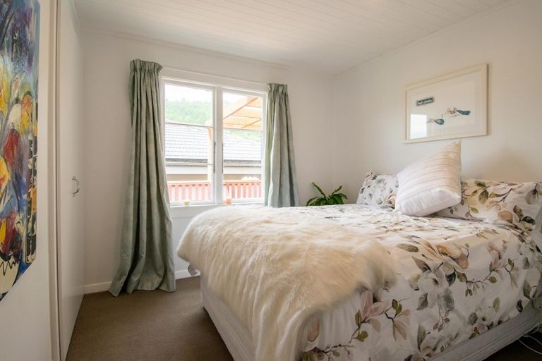 Photo of property in 49 Renwick Place, Nelson South, Nelson, 7010