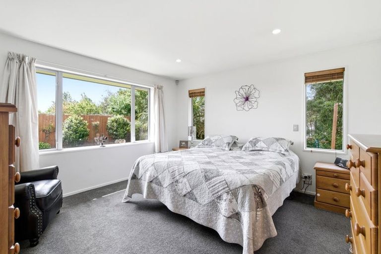 Photo of property in 15 Cridland Place, Halswell, Christchurch, 8025