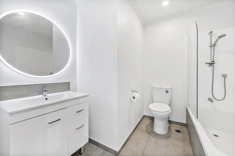 Photo of property in 120 Kuaka Drive, Takanini, 2112