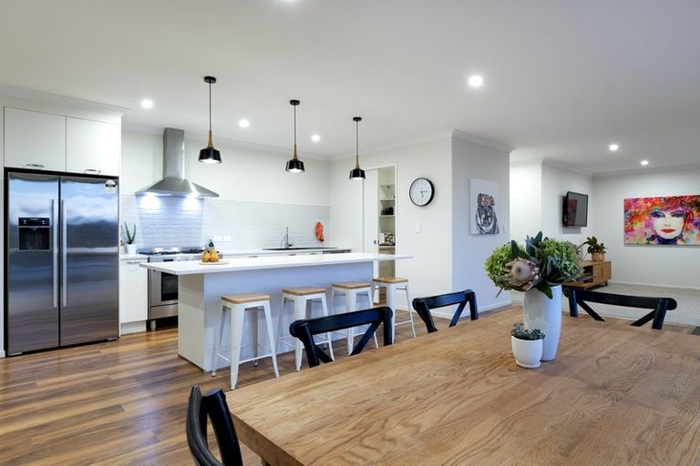 Photo of property in 15 Damien Place, Ohauiti, Tauranga, 3112