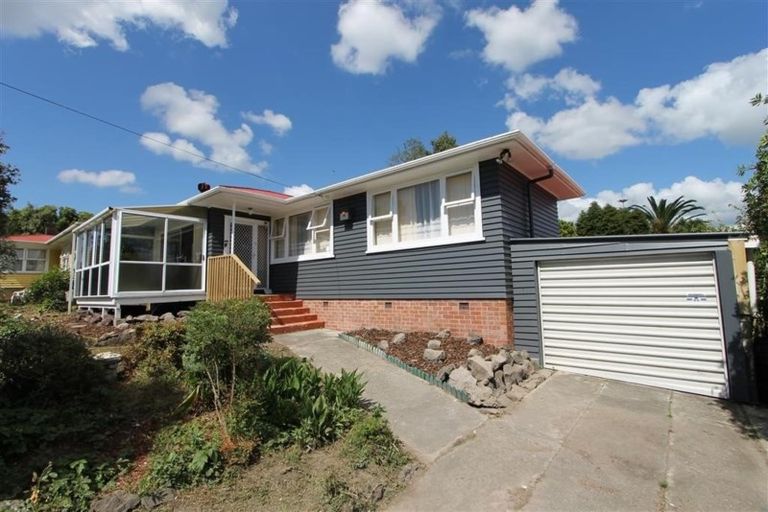 Photo of property in 12 Mawney Road, Henderson, Auckland, 0610