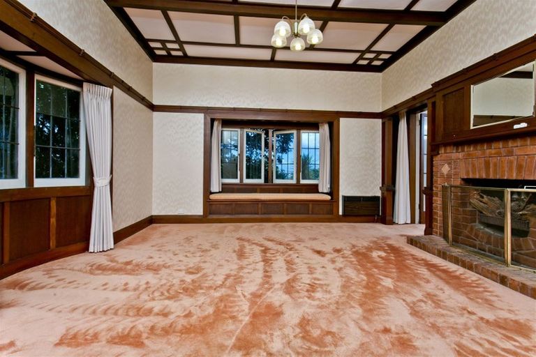 Photo of property in 118 Queen Street, Northcote Point, Auckland, 0627