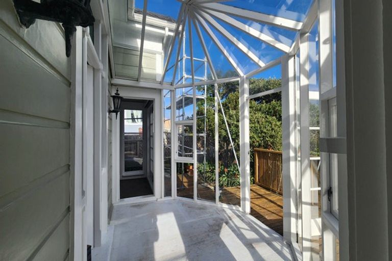 Photo of property in 195 Clyde Street, Island Bay, Wellington, 6023