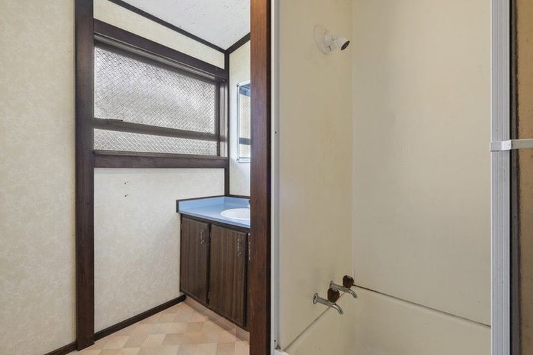 Photo of property in 7 Laredo Grove, Totara Park, Upper Hutt, 5018