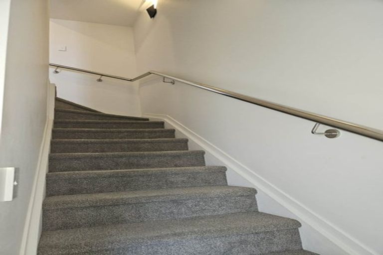 Photo of property in 6/8 Arney Road, Ranui, Auckland, 0612