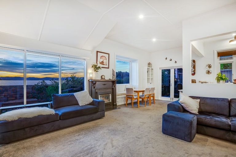 Photo of property in 409 Marine Drive, Mahina Bay, Lower Hutt, 5013