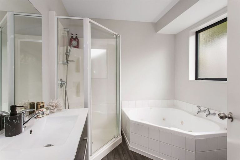 Photo of property in 5 Mahuri Street, Parklands, Christchurch, 8083