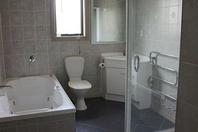 Photo of property in 1 Junction Court, Cromwell, 9310