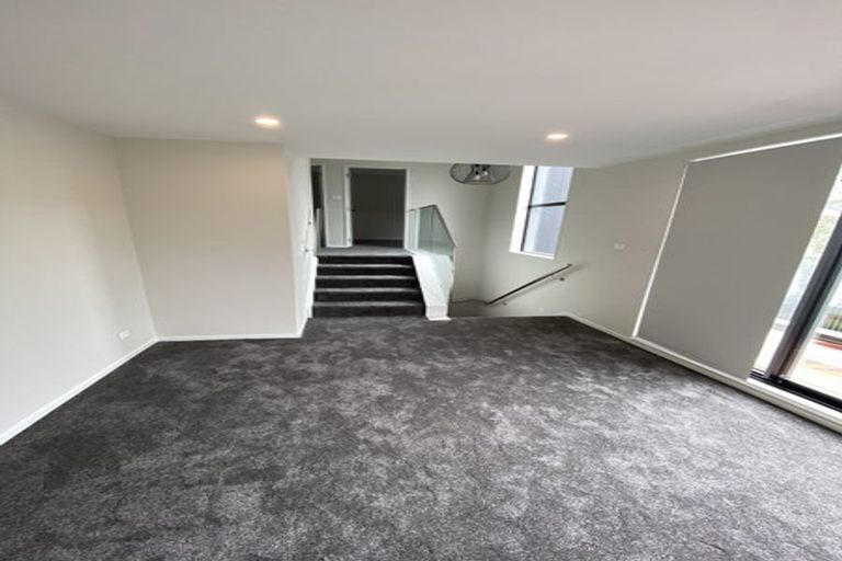 Photo of property in 36d Eastern Beach Road, Bucklands Beach, Auckland, 2012