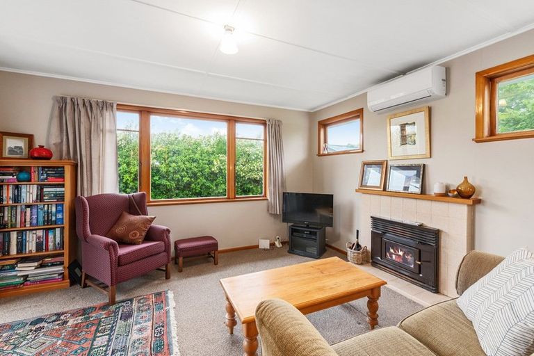 Photo of property in 11 Iti Street, Otaki, 5512