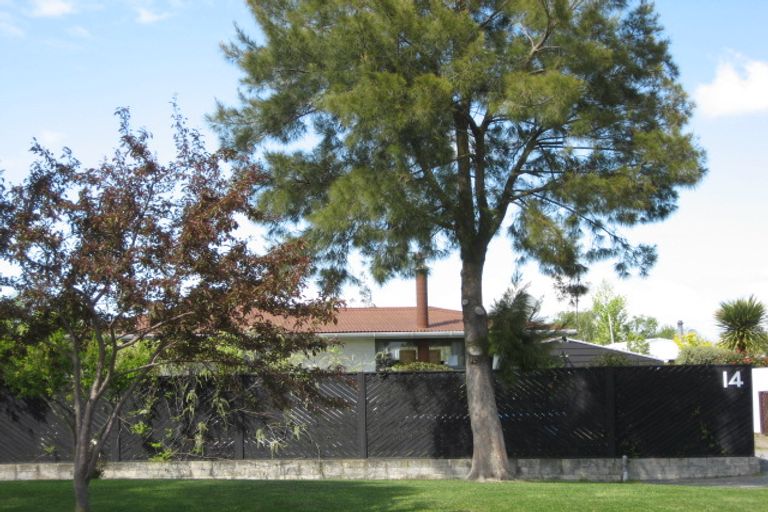 Photo of property in 14 Watson Place, Rangiora, 7400