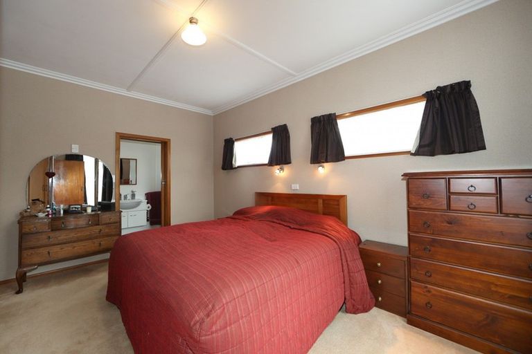 Photo of property in 213 Mcleod Street, Camberley, Hastings, 4120