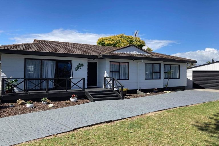 Photo of property in 20 Hadley Wood Drive, Wattle Downs, Auckland, 2103