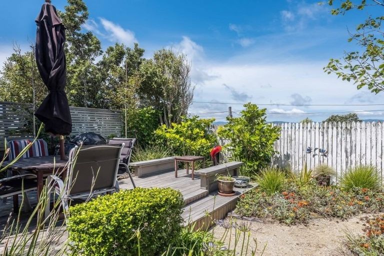 Photo of property in 10 Indus Street, Khandallah, Wellington, 6035