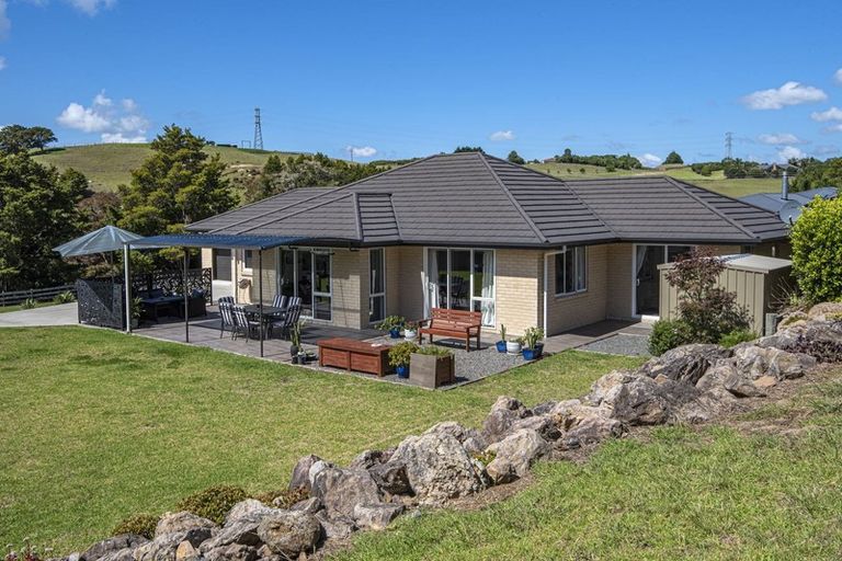 Photo of property in 17 Catherin Servant Close, Maunu, Whangarei, 0110