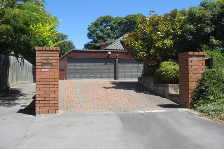 Photo of property in 18 Ilam Park Place, Ilam, Christchurch, 8041