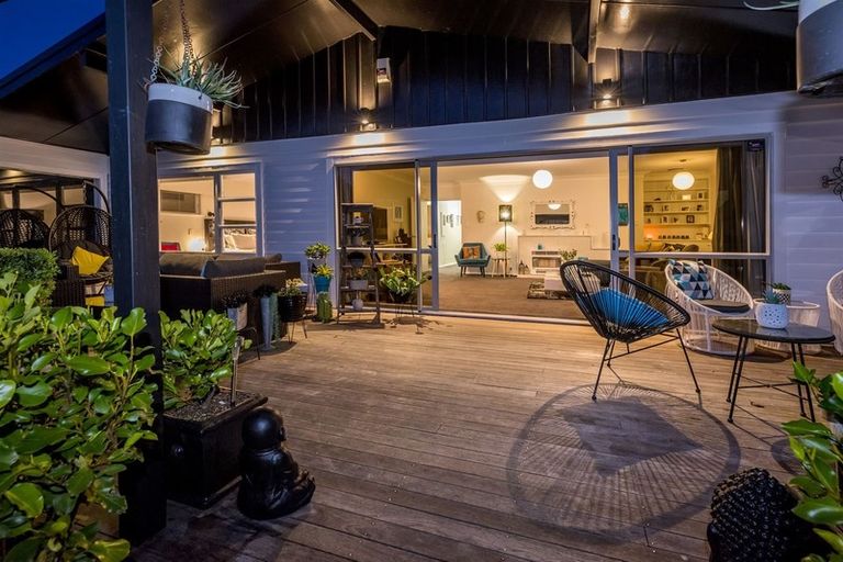 Photo of property in 7 Ngarara Road, Waikanae, 5036