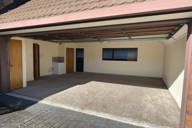 Photo of property in 9a Phoenix Avenue, Hokowhitu, Palmerston North, 4410